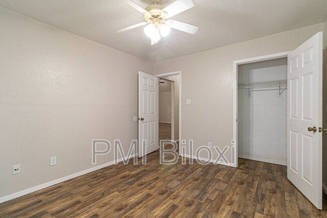 Building Photo - 1513 Buck St