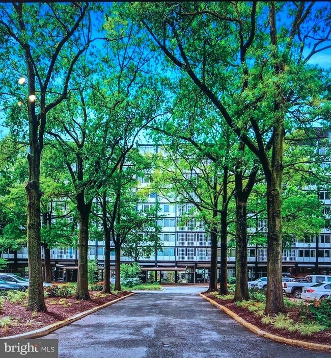 Building Photo - 1311 Delaware Ave SW