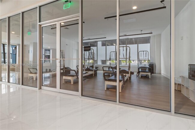 Building Photo - 7875 NW 107th Ave