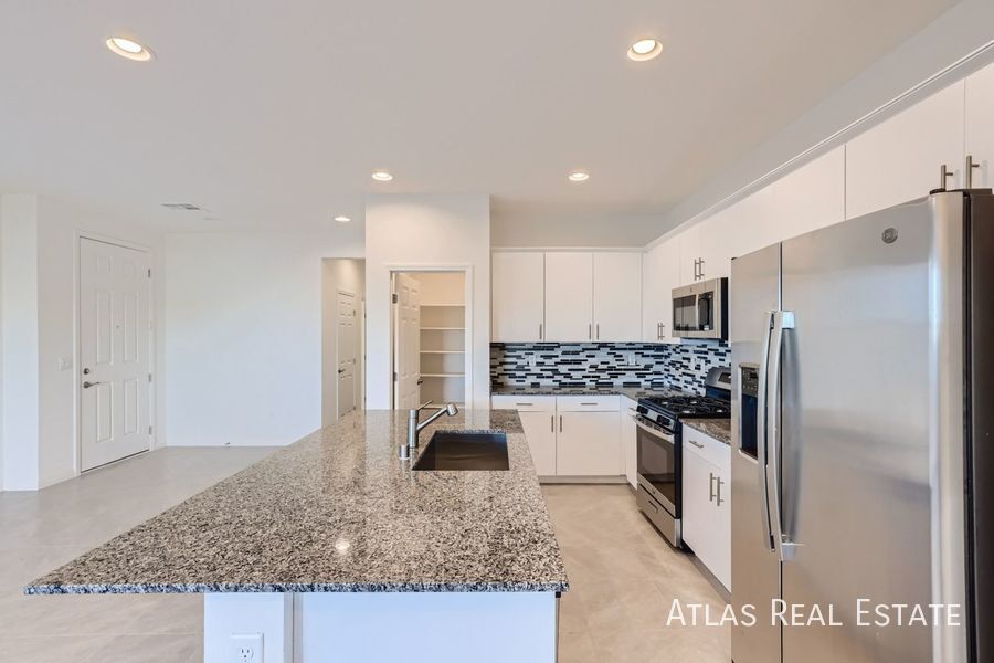 Building Photo - 4048 N Atoll Reefs St