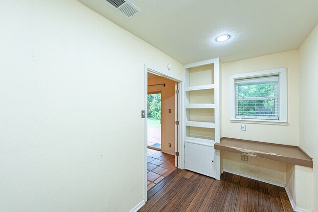 Building Photo - Charming 3 bed, 2 bath home in Mesa Park neighborhood!