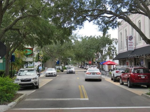 Building Photo - 1400 1st Ave W