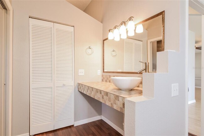 Building Photo - 1208 Altoona Ave