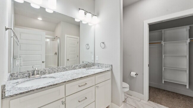 Building Photo - Comfortable Siloam Springs Home