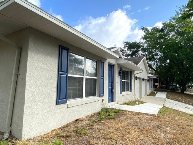 Building Photo - 115 Sunnyside Dr