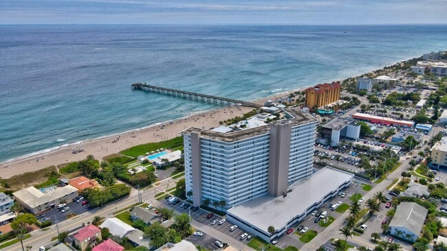 Building Photo - 333 NE 21st Ave