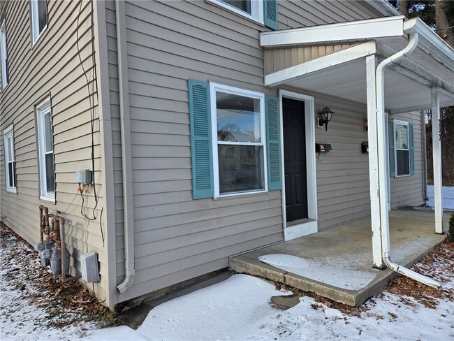 Building Photo - 252 A Allen St