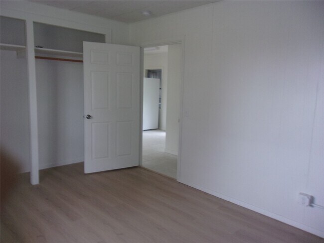 Building Photo - 1539 Jerrell Coffee Rd