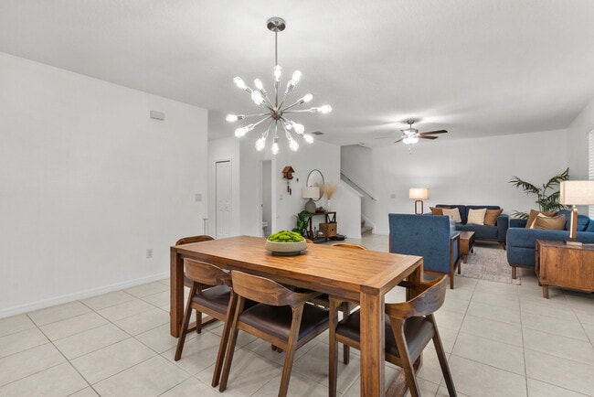 Building Photo - 1742 Red Loop