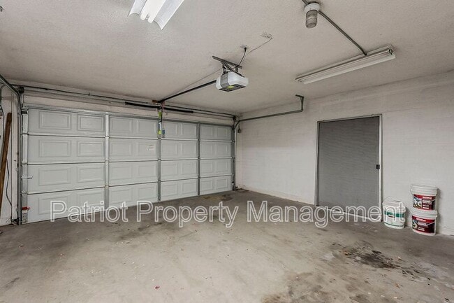 Building Photo - 635 E Boca Raton Rd