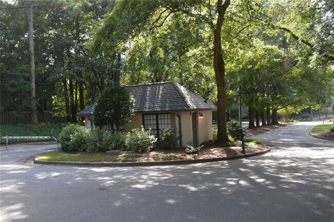 Building Photo - 47 Monet Ct NW