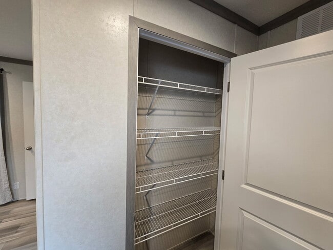 Building Photo - 3541 Wayside Terrace