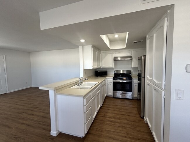 Building Photo - 1190 Ramar Rd