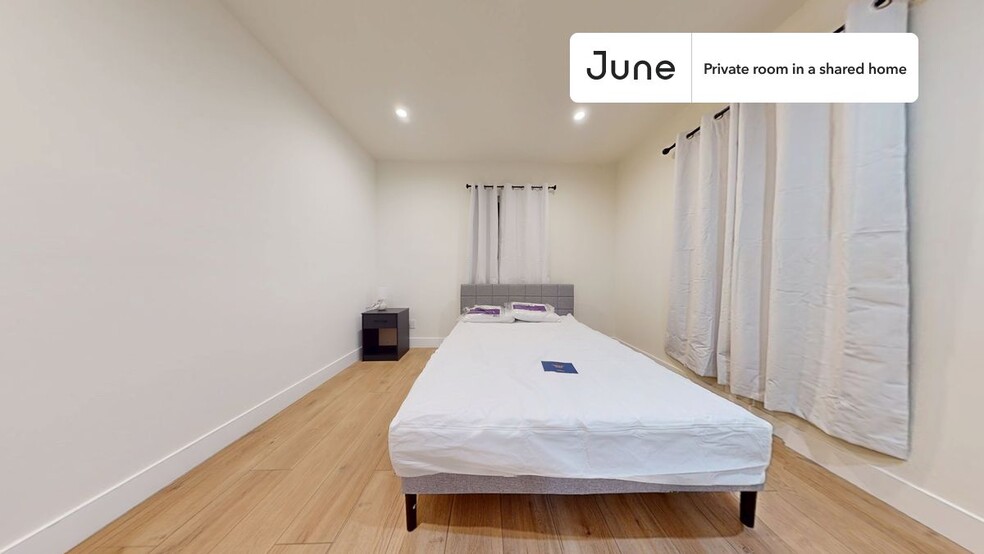 Primary Photo - Private bedroom in 4 bed/4 bath Home