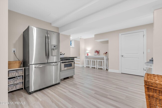 Building Photo - 118 Beacon Blvd