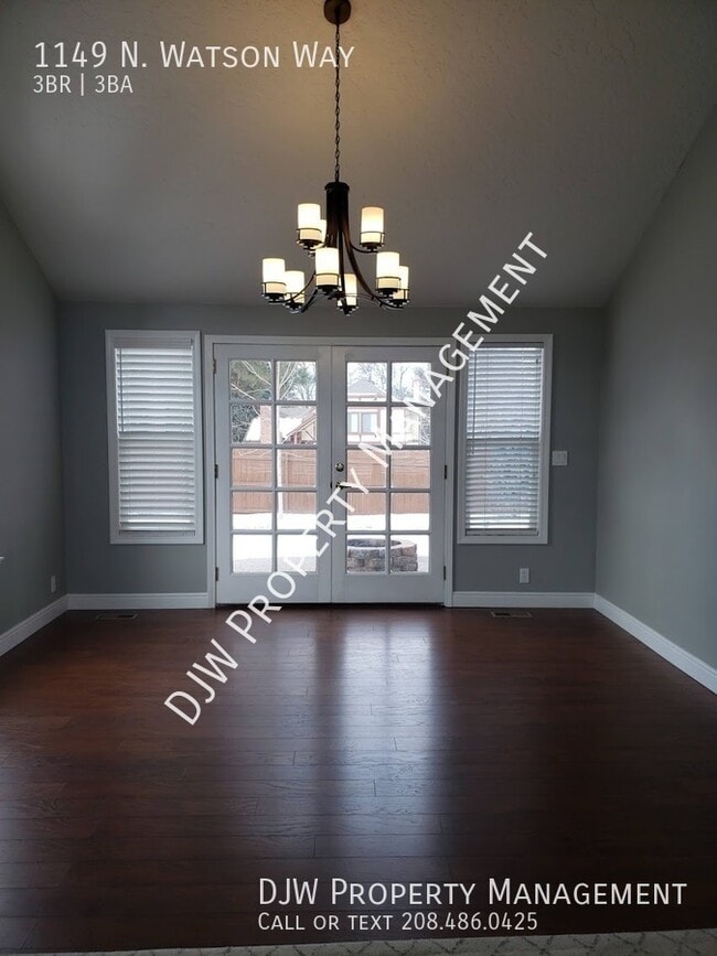 Building Photo - Experience A Modern Lifestyle!!!