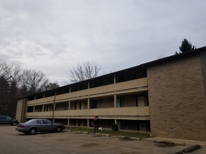 Primary Photo - 1320 Bailey Rd