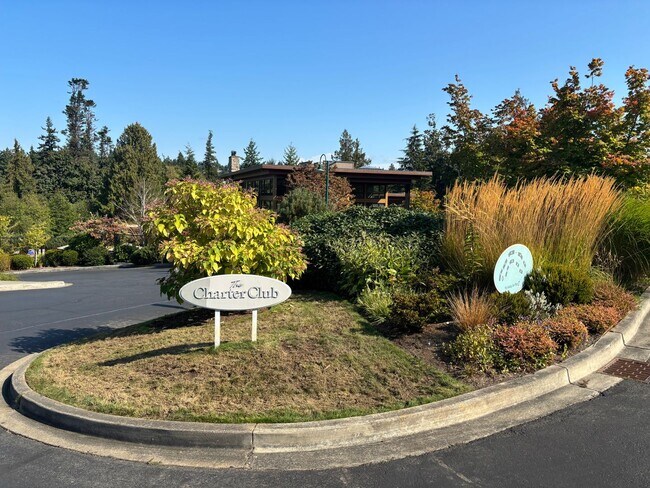 Building Photo - Waterview Condo 2 bed, 2 bath in Point Edw...