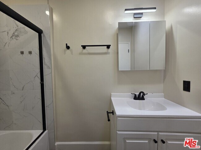 Building Photo - 2228 20th St