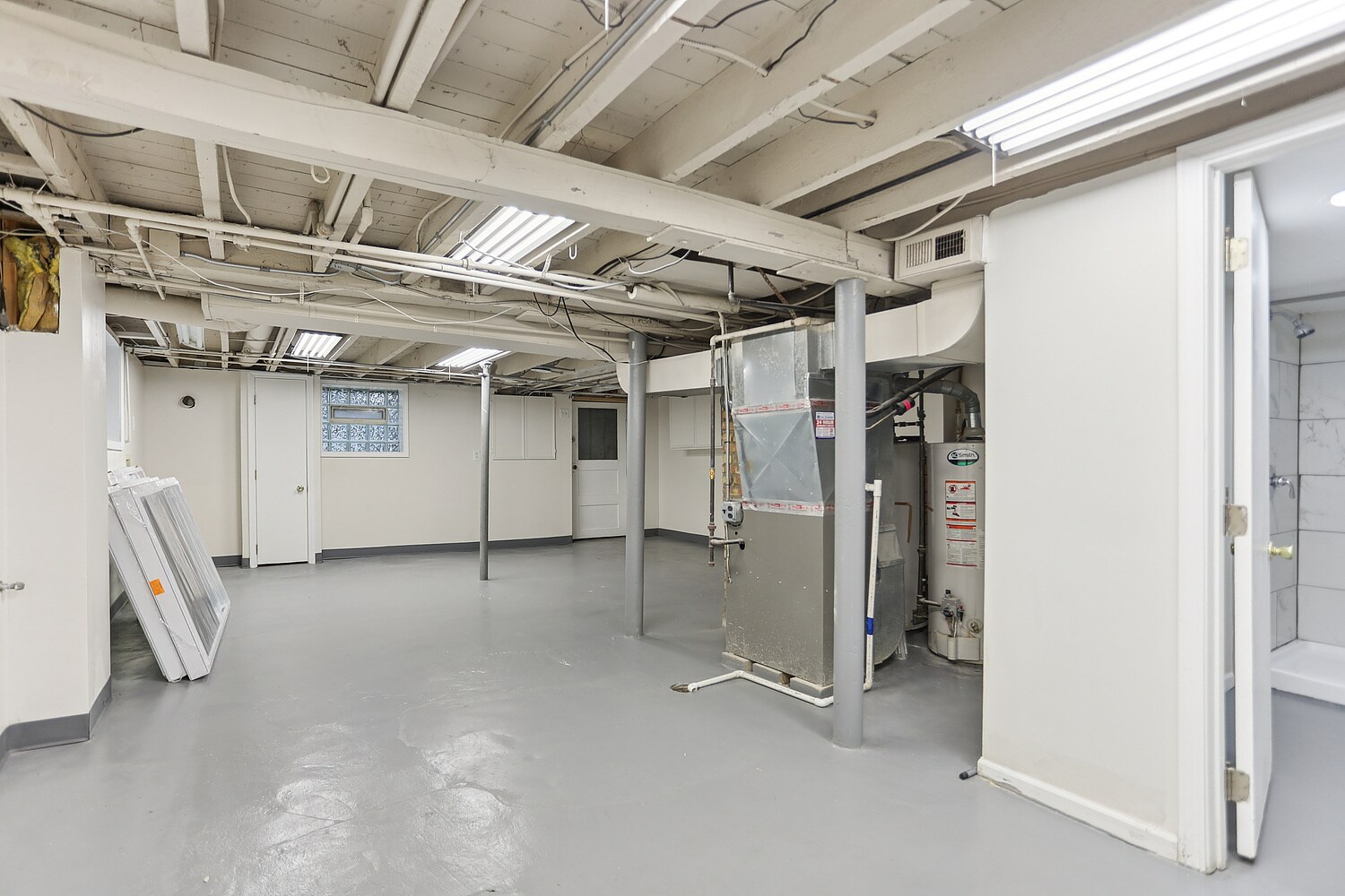 Building Photo - 3227 S Wells St