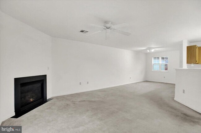 Building Photo - 119 Oriole Ct