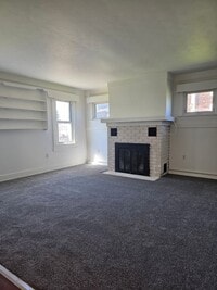 Building Photo - 397 Upper Oakwood Ave