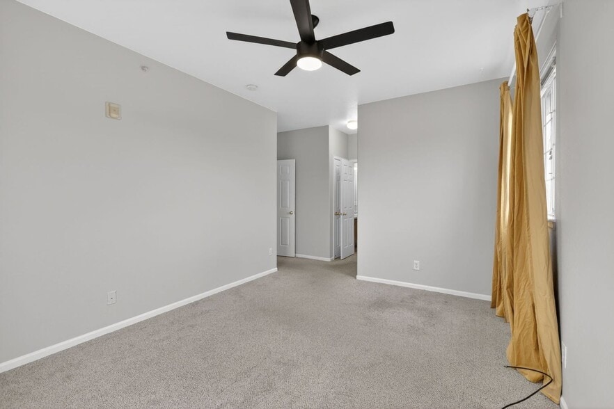 Building Photo - 4451 S Ammons St