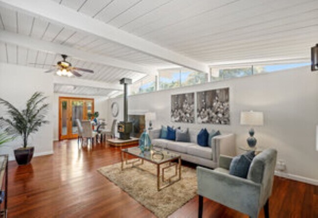 Building Photo - 28 Santa Monica Dr