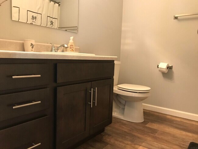 Building Photo - 2119 Meadowsweet Pkwy