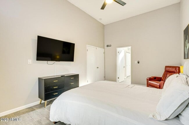 Building Photo - 14236 N 23rd St