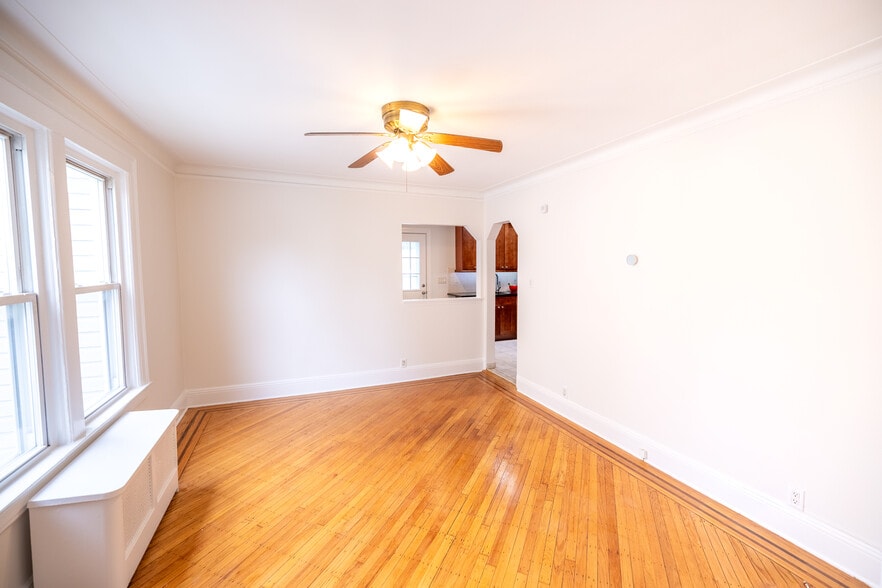 Building Photo - 56 Marlboro Rd