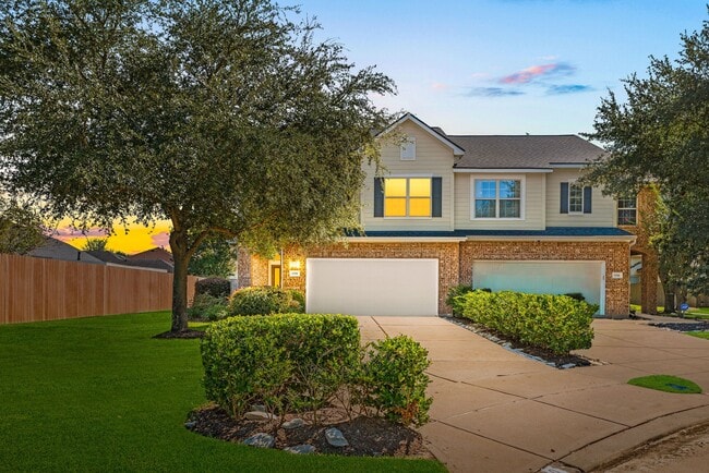Primary Photo - 5350 Brookway Dr