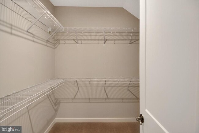 Building Photo - 44615 Wolfhound Sq