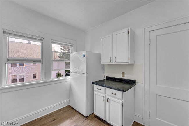 Building Photo - 3428 Altamont Ave