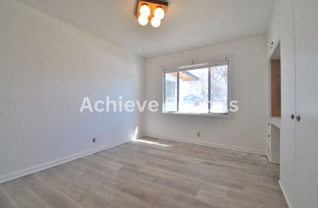 Building Photo - Adventure Meets Convenience in This Logan Home