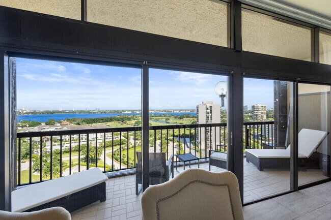 Building Photo - 2450 Presidential Way