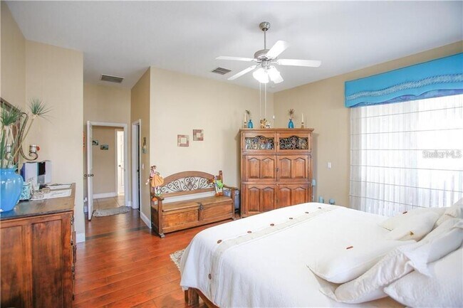 Building Photo - 14705 Cableshire Way