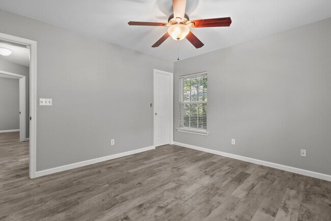 Building Photo - Western Branch 4 bed Ready Now!!