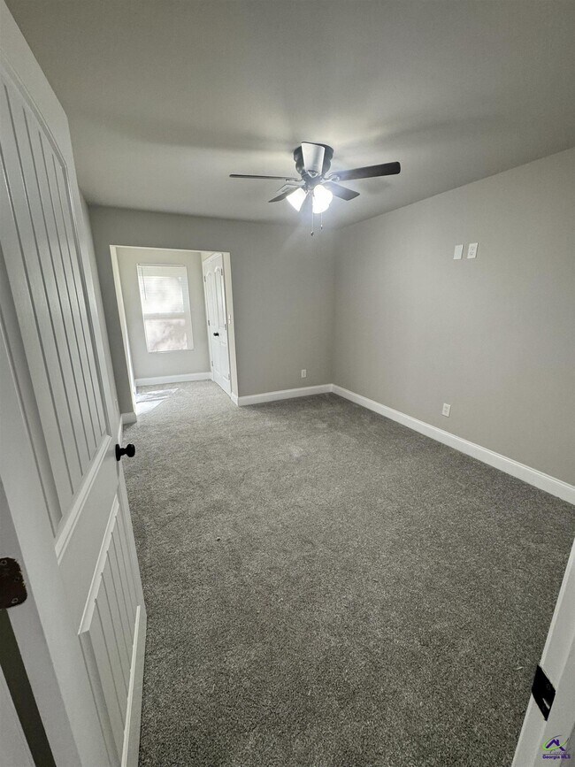 Building Photo - 301 Doyle St