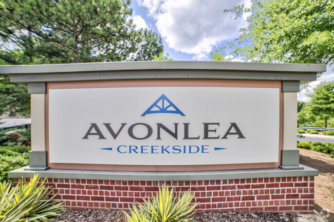 Building Photo - Avonlea Creekside