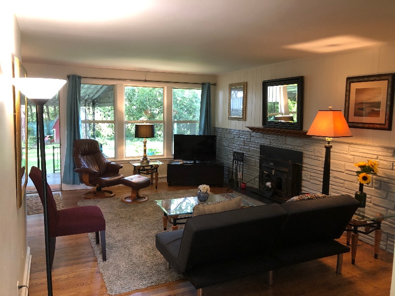 Building Photo - 18 Forestdale Dr