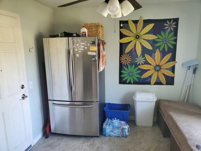 Kitchen - 4402 Dwight Dr