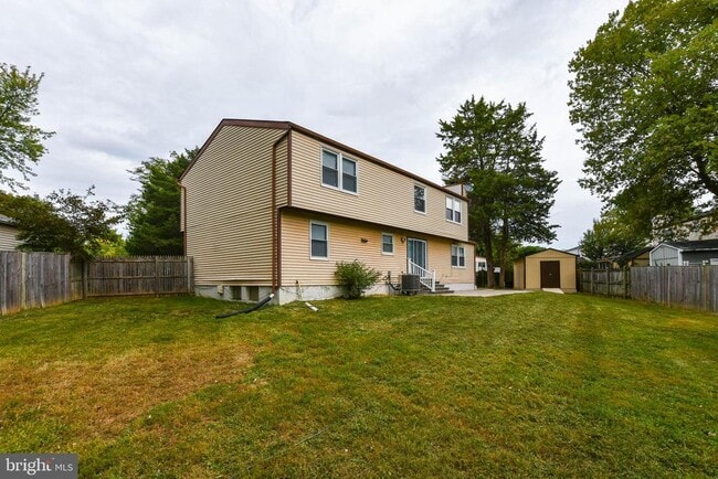 Building Photo - 8100 Irwell Ct