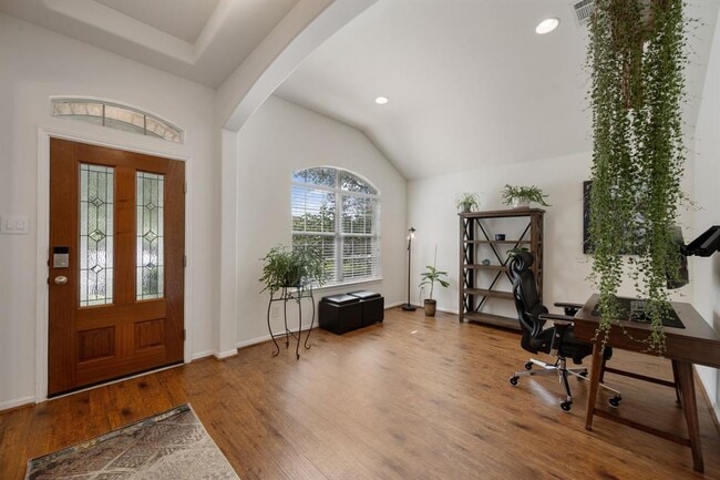 Building Photo - 2405 Tumbling River Dr