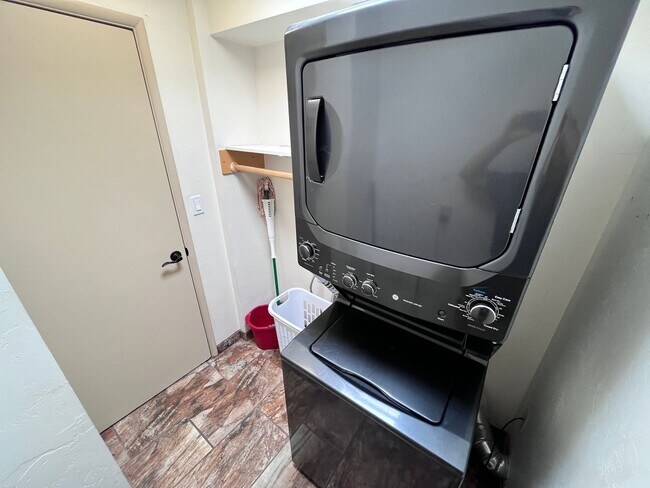 Building Photo - Catalina Foothills- 3 bedroom/ 3 bathroom ...
