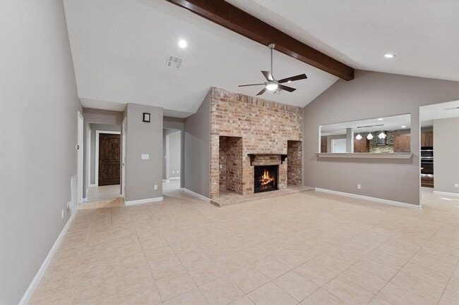 Building Photo - 11 Whittier Dr