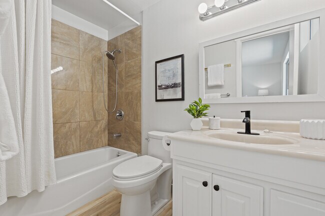 Building Photo - 13726 SE 24th St