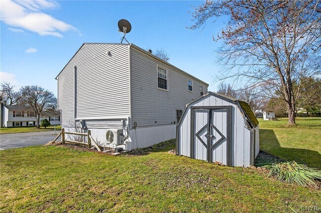 Building Photo - 8237 Mantova Dr