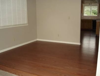 Building Photo - 678 Teesdale Rd