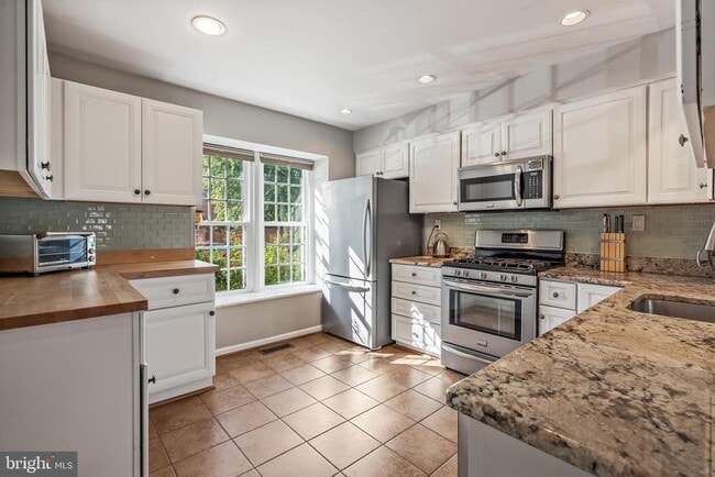 Building Photo - 1535 Candlewick Ct